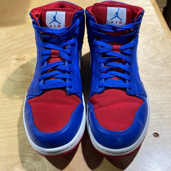 2013 Air Jordan 1 Mid “Detroit Pistons” - Picture 1 of 6